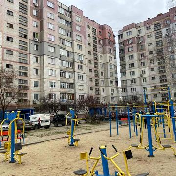 Героїв Крут вул. (Черепіна), 16