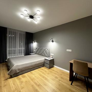 Бельведерська вул., 32-Б