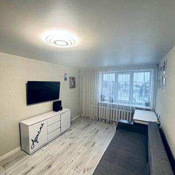 Кулика і Гудачека вул. (Макарова), 38