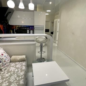 Незалежності вул. (Титова), 26