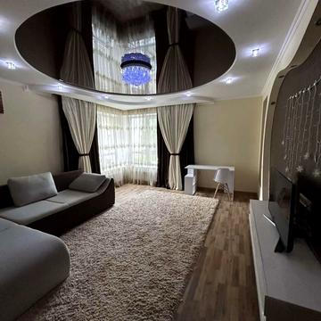 Володимира Івасюка вул., 10