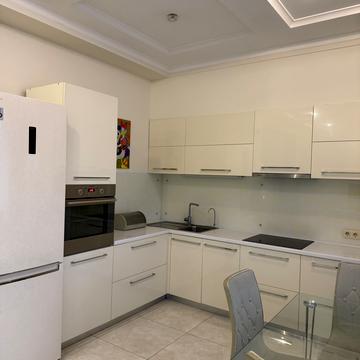 Андрія Верхогляда вул. (Михайла Драгомирова), 5