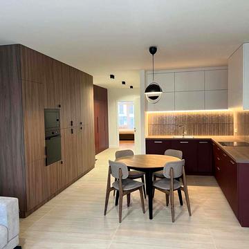 Личаківська вул. (), 86