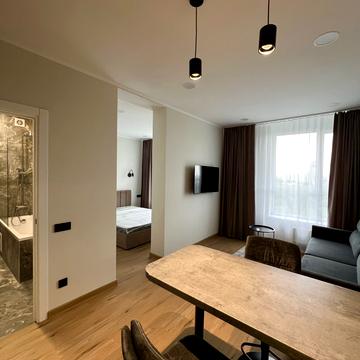 Олени Теліги вул., 25