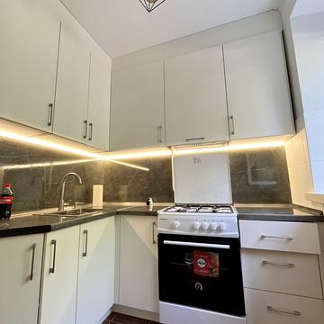 Незалежності просп., 90-Б