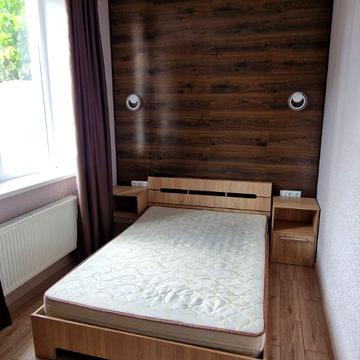 Олександра Кутузакія вул. (Ленінградська), 40