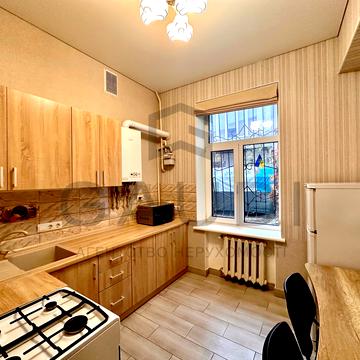 Адміральська вул., 17а