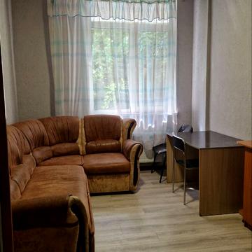 Магістральна вул., 33