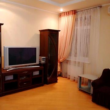 Миру вул., 46