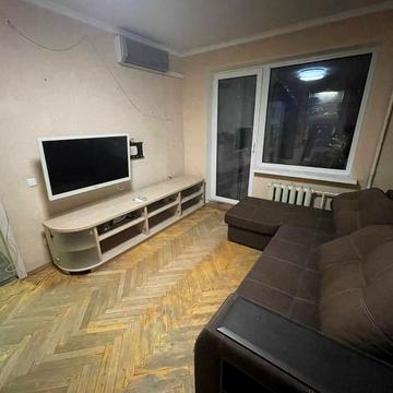 Андрія Малишка вул., 3