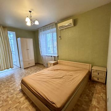 Мечникова вул., 106 Д-З