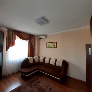 Івана Дяченка вул., 20В