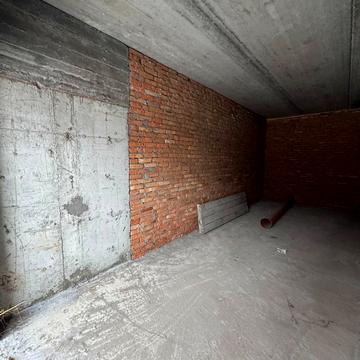 Івана Франка вул., 8