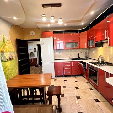 Джорджа Вашингтона вул. (Батальна), 4д