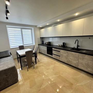 Героїв Крут вул., 4-Б