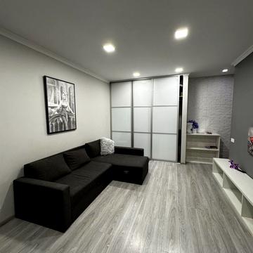 Бастіонна вул., 10