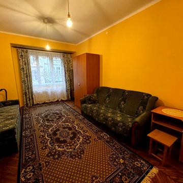 Марка Вовчка вул., 28