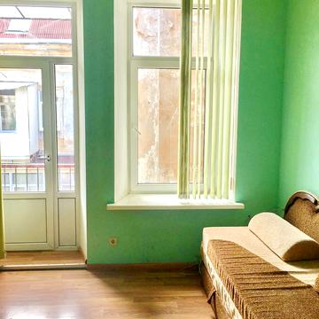 Велика Арнаутська вул., 10