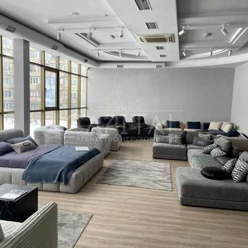 Дніпровська набережна вул., 9