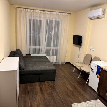 Спрейса вул., 14