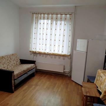 Зубрівська вул., 26