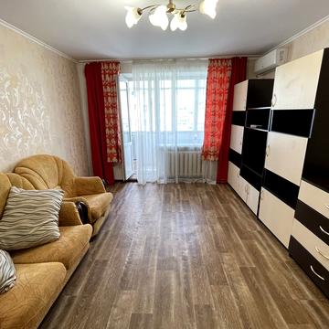 Макіївська вул., 7