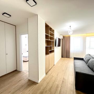 Співдружності вул., 10