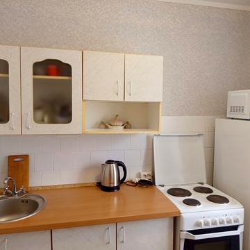 Олега Мудрака вул. (Генерала Наумова), 19