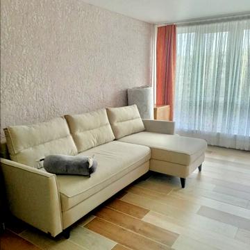 Андрія Малишка вул., 37