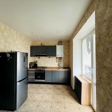 Богдана Хмельницького вул., 11-В