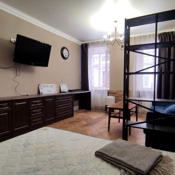 Рибна вул., 6