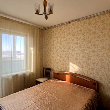 Небесної Сотні просп. (Маршала Жукова), 10-А