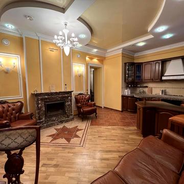 Івана Франка вул., 23а