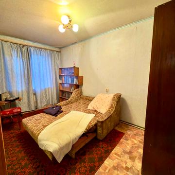 Героїв просп., 12