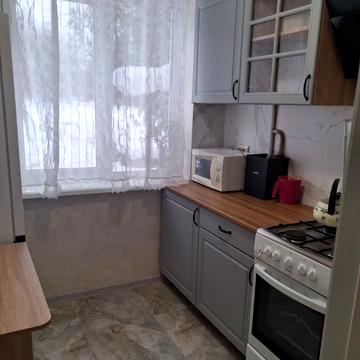 Олени Кульчицької вул., 11