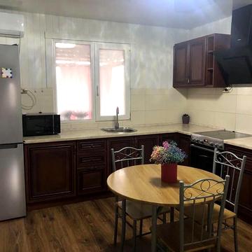 Незламності вул. (Комарова), 30