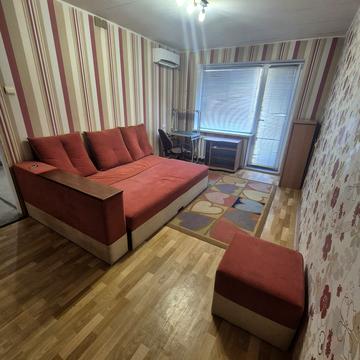 Слобожанський просп. (ім. газети Правда), 1