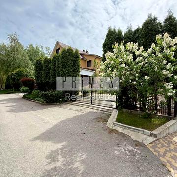 Героїв Крут вул.