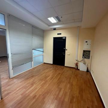 Антоновича вул. (Горького), 172