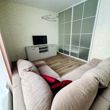 Джона Маккейна вул. (Івана Кудрі), 26