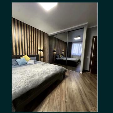 Героїв Небесної Сотні просп., 18/2