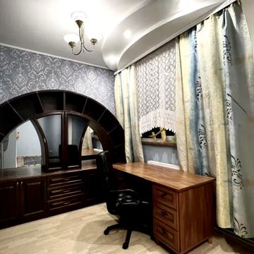 Макарова вул. (Більшовицька), 35