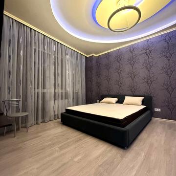 Героїв Оборони Одеси вул. (Героїв Сталінграду), 24