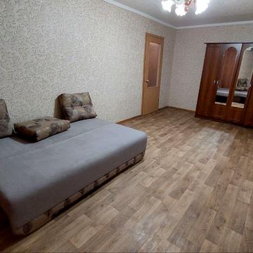 Володимира Антоновича вул. (Свердлова), 30/32