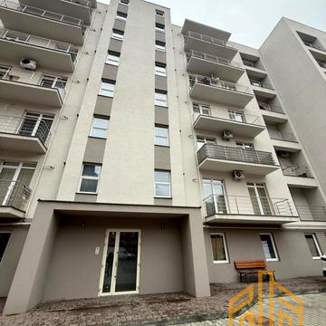 Олександра Богомольця вул., 17Б