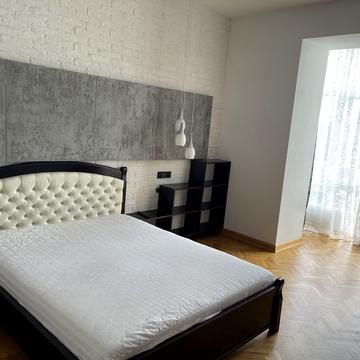 Гайдамацька вул. (Марфи Струтинської), 2в