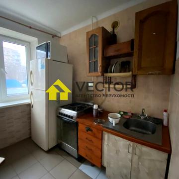 Івана Мазепи вул. (Калініна), 2