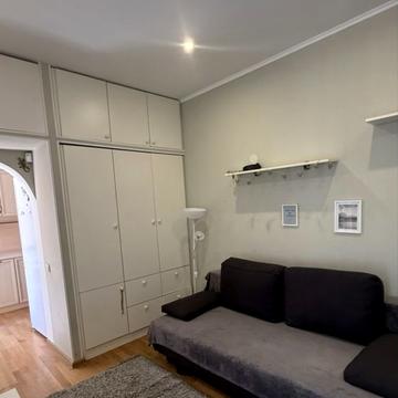 Ковальська вул., 7