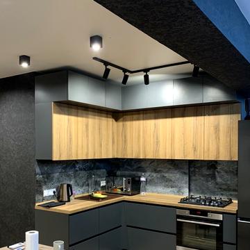 Львівська вул., 15б