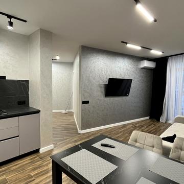 Юліана Пелеша вул., 3